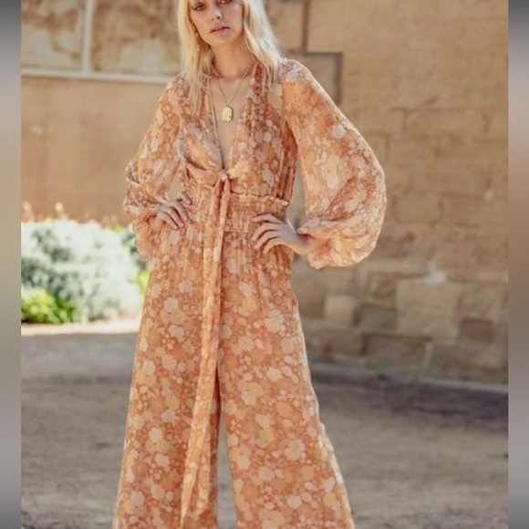 Ministry‎ Of Style Jumpsuit - Picture 8 of 8